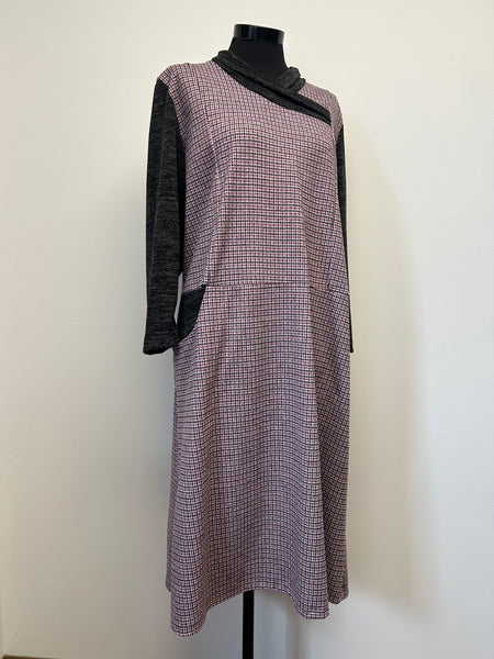 Ladies Adaptive Dress, Pinafore Style