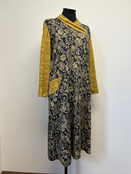 Ladies Adaptive Dress, Pinafore Style